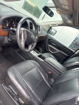 Used 2015 Nissan Armada Platinum image 13