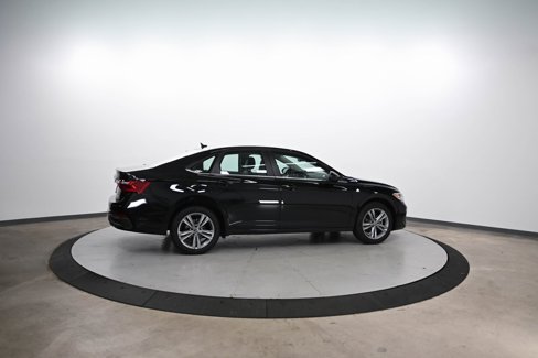 Used 2024 Volkswagen Jetta SE image 5