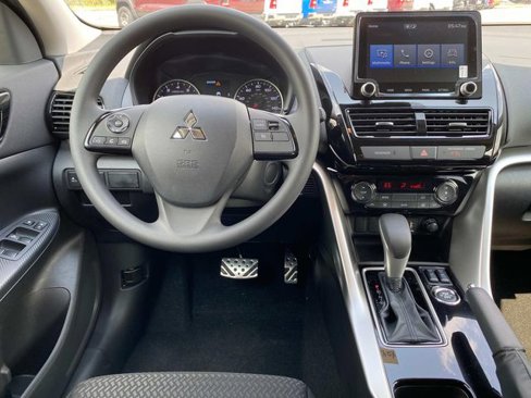 New 2024 Mitsubishi Eclipse Cross Black Edition image 8