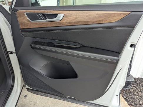 Used 2024 Volkswagen Atlas SE image 36