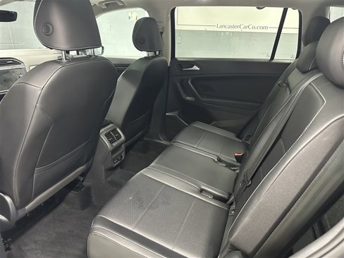 Used 2021 Volkswagen Tiguan SEL image 3