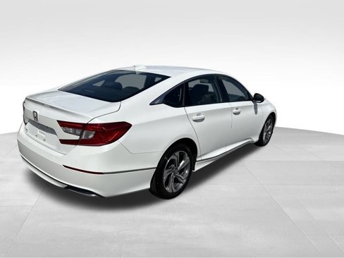 Used 2018 Honda Accord EX image 6