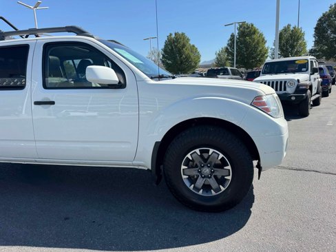 Used 2020 Nissan Frontier PRO-4X w/ Pro-4x Utility Package image 10