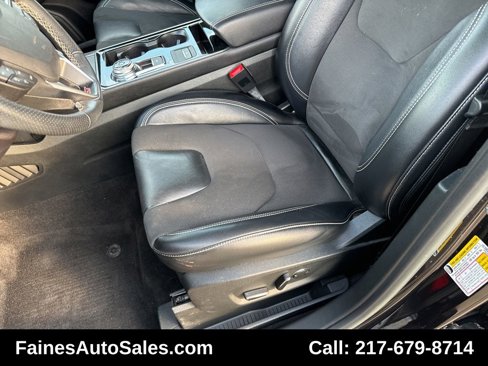 Used 2019 Ford Edge ST image 92