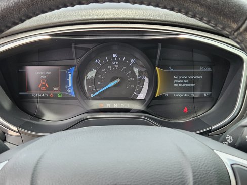 Used 2019 Ford Fusion SEL image 34