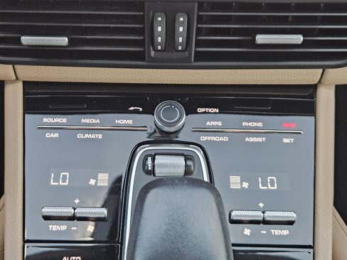 Certified 2021 Porsche Cayenne Coupe image 19