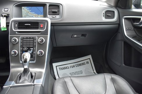 Used 2016 Volvo V60 T5 Premier image 16