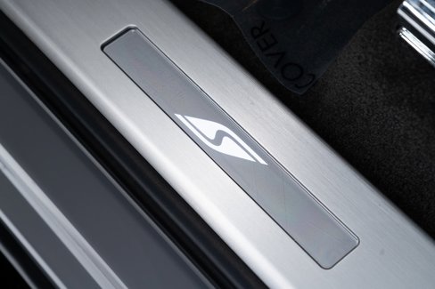 Certified 2023 Bentley Bentayga image 13