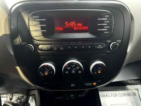 Used 2016 Kia Soul image 19