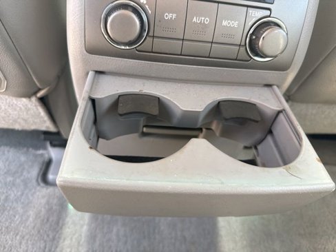 Used 2010 Toyota Highlander Limited image 39