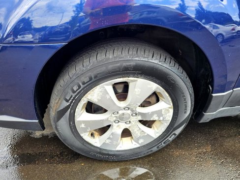 Used 2010 Subaru Outback 3.6R Limited image 16