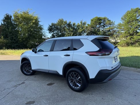 Used 2023 Nissan Rogue S image 35