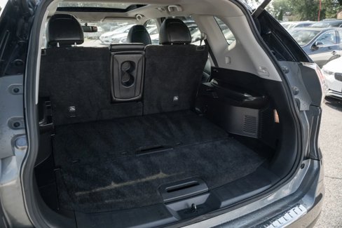 Used 2016 Nissan Rogue SL w/ SL Premium Package image 9
