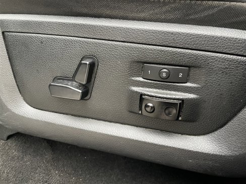 Used 2018 RAM 2500 Laramie w/ Sport Appearance Group image 33