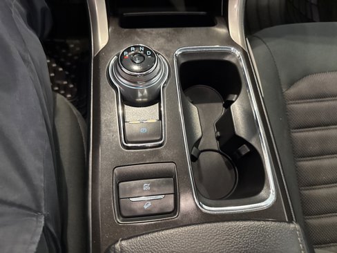 Used 2018 Ford Fusion SE image 28
