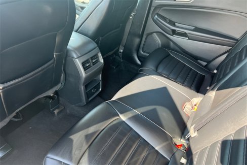 Used 2022 Ford Edge SEL image 5