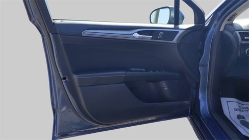 Used 2019 Ford Fusion SE image 15
