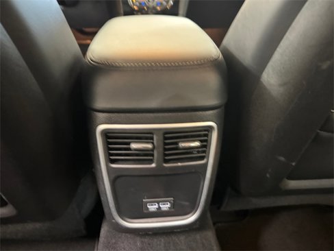 Used 2023 Chrysler 300 Touring L image 17