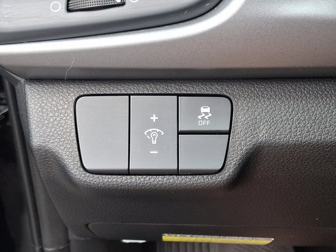 Used 2023 Kia Rio LX image 22