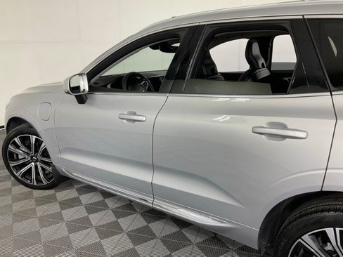 Certified 2023 Volvo XC60 T8 Ultimate w/ Climate Package image 36