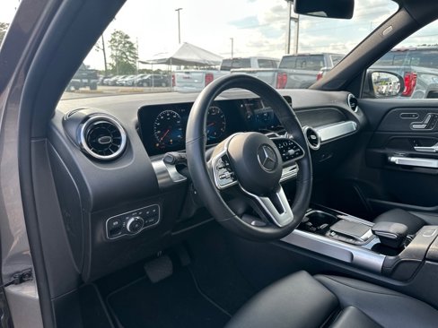 Used 2023 Mercedes-Benz GLB 250 4MATIC image 7