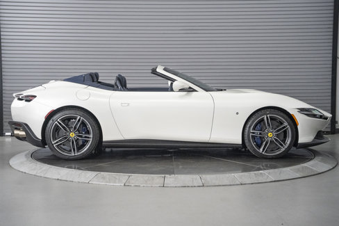Used 2025 Ferrari Roma Spider image 7