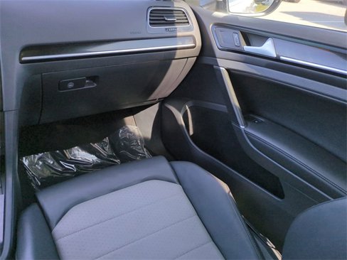 Used 2015 Volkswagen Golf TDI SEL w/ Lighting Package (SEL) image 17