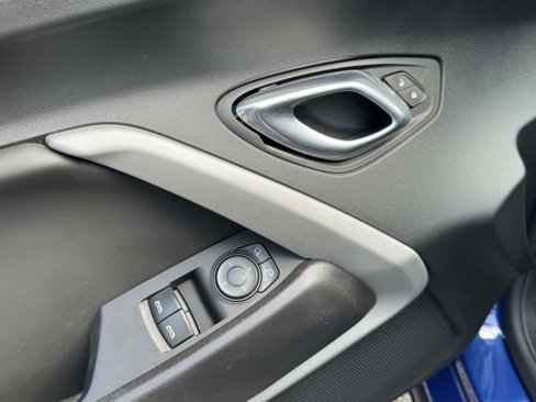 Used 2021 Chevrolet Camaro LT w/ RS Package image 19