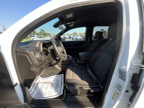 Used 2025 Chevrolet Colorado W/T w/ Advanced Trailering Package image 11