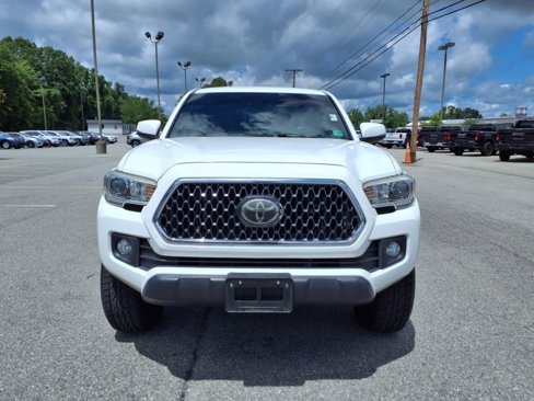 Used 2019 Toyota Tacoma TRD Off-Road image 9