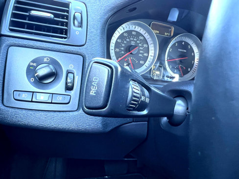 Used 2011 Volvo C70 T5 w/ Convenience Pkg image 23