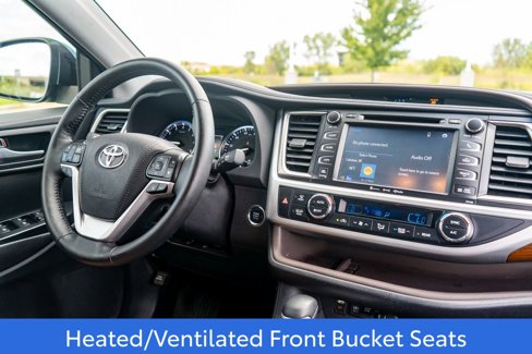 Used 2017 Toyota Highlander Limited Platinum image 12