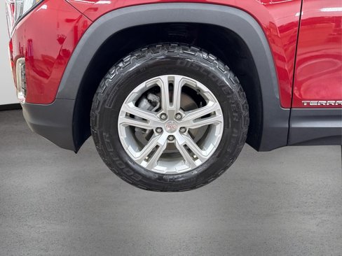 Used 2018 GMC Terrain SLE w/ Driver Convenience Package image 12