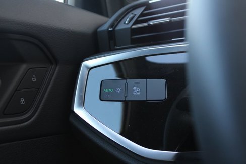 New 2025 Audi Q3 2.0T Premium image 16