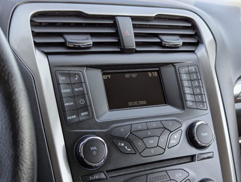 Used 2018 Ford Fusion S image 31