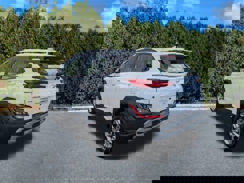 Certified 2023 Hyundai Kona SE image 6