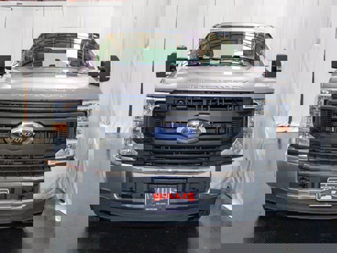 Used 2020 Ford F250 XL w/ Power Equipment Group image 2