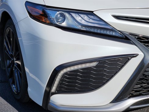 Used 2023 Toyota Camry XSE image 9