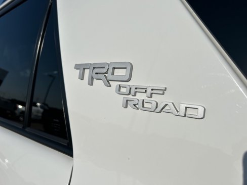Used 2022 Toyota 4Runner TRD Off-Road Premium image 8
