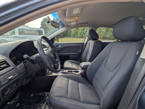 Used 2012 Ford Fusion SE image 10