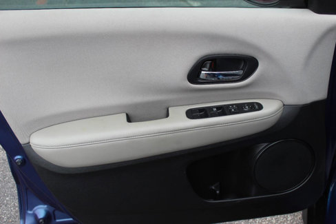 Used 2017 Honda HR-V LX image 18