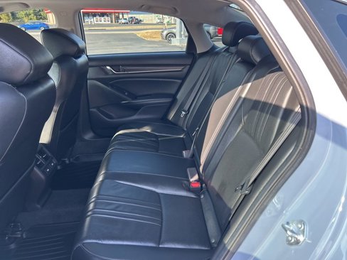 Used 2021 Honda Accord Touring image 30
