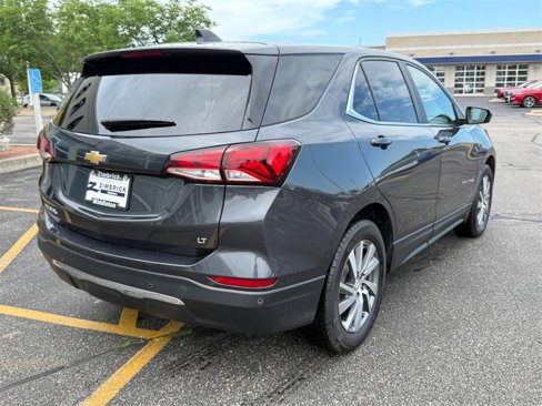 Used 2023 Chevrolet Equinox LT image 3
