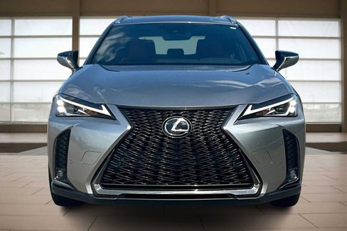 Used 2019 Lexus UX 200 image 3