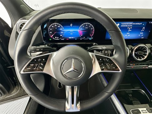 Certified 2025 Mercedes-Benz GLA 250 image 11