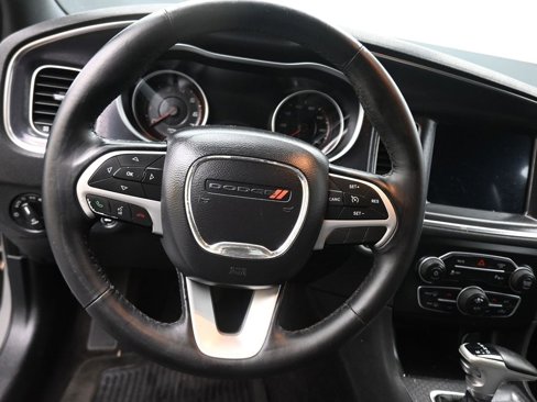 Used 2017 Dodge Charger SXT w/ Plus Group image 16