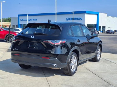 Used 2023 Honda HR-V LX image 7