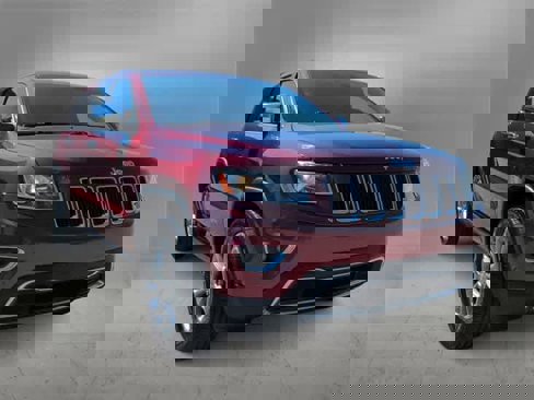Used 2016 Jeep Grand Cherokee Limited image 2