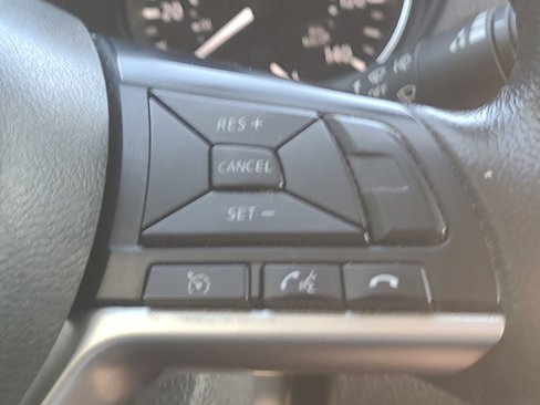 Used 2017 Nissan Rogue SL w/ SL Premium Package image 26