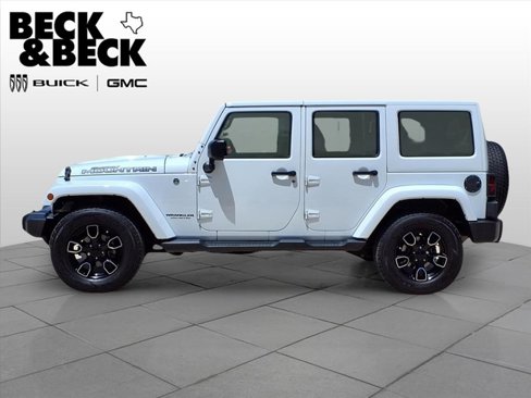 Used 2017 Jeep Wrangler Unlimited Sahara image 8